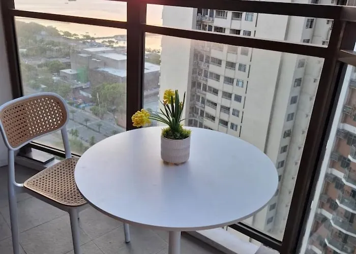 Expansive 1br -40sqm -pet -parking,moa,picc,wtc, Airport