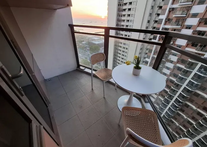 Expansive 1br -40sqm -pet -parking,moa,picc,wtc, Airport Apartamento *