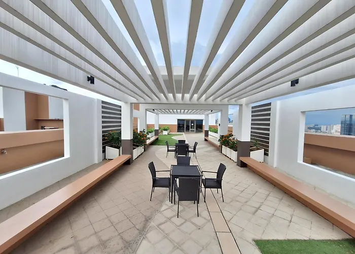 Expansive 1br -40sqm -pet -parking,moa,picc,wtc, Airport Apartamento *